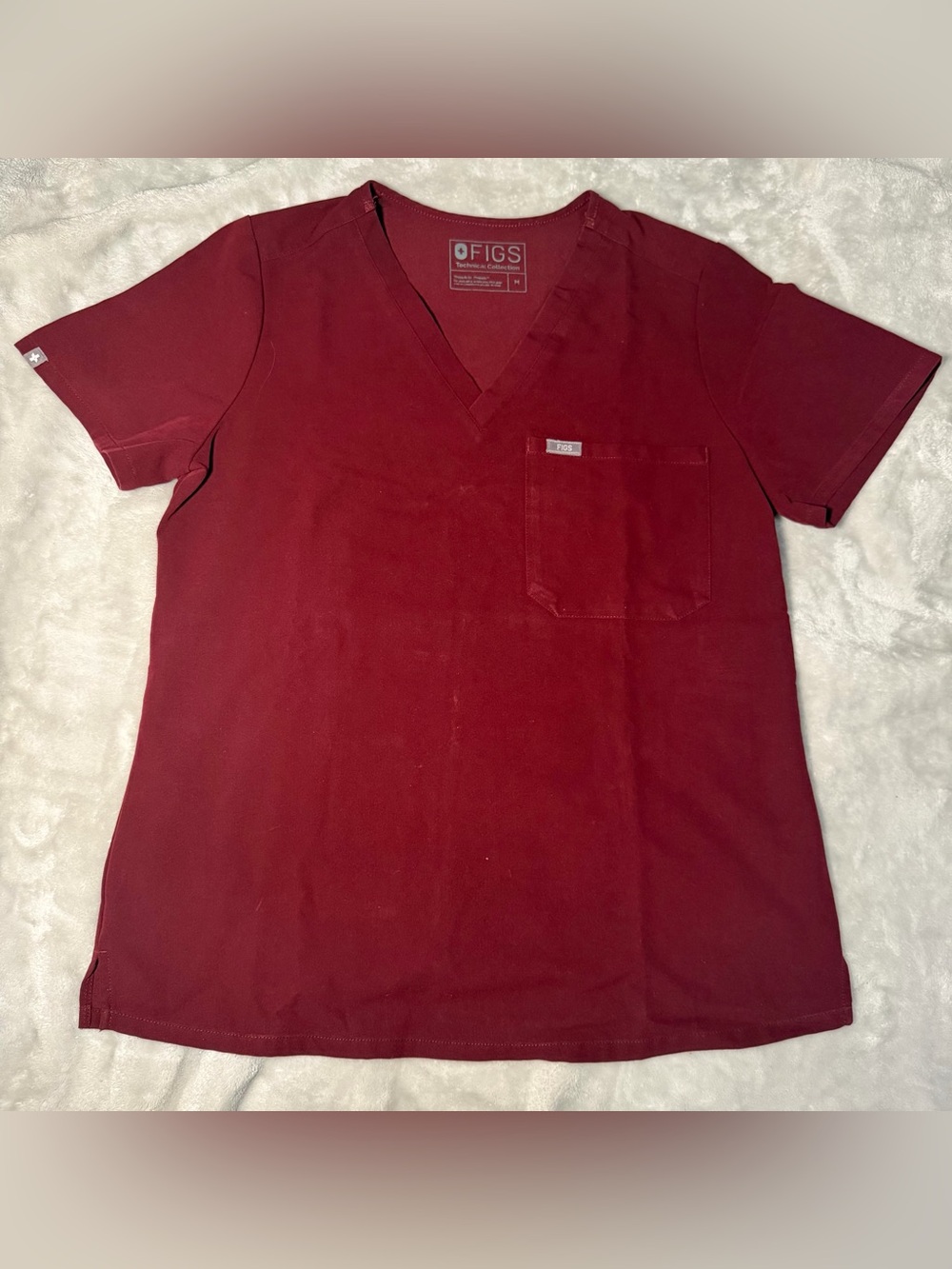FIGS women’s V-Neck Scrub Top - Burgundy